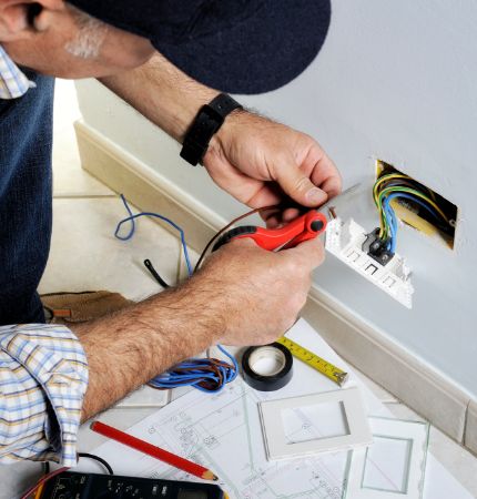 installation-of-electrical-services-img